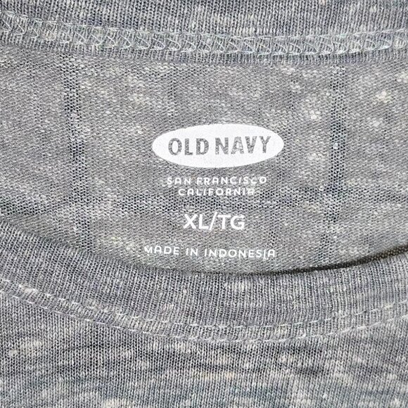 Bundle of 2 Men's Baseball Tees - Picture 7 of 10